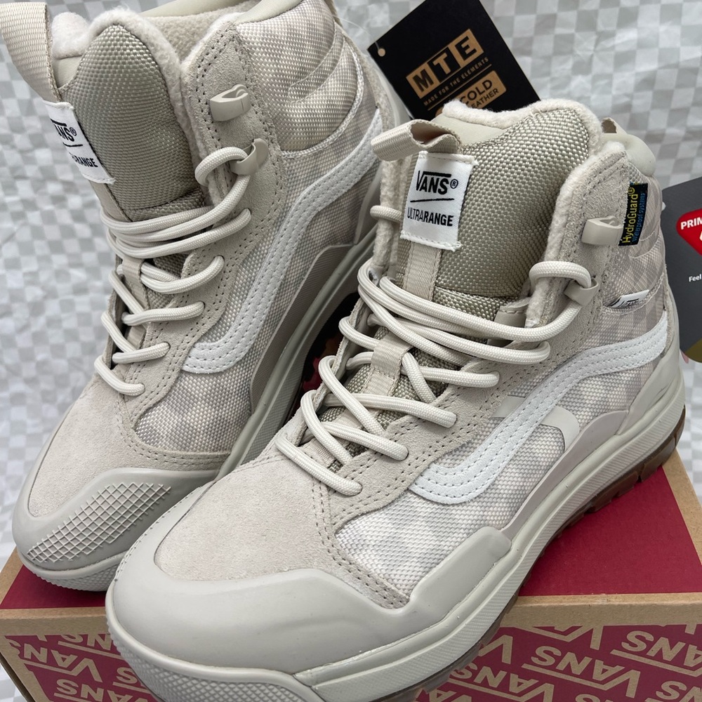 Vans WMNS' UltraRange EXO Hi Gore-Tex
Cream Lace Up Boot
Mte2
Checkerboard Birch - Picture 5 of 16